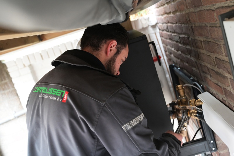 17 (1) Elga warmtepomp installatie Cornelissen